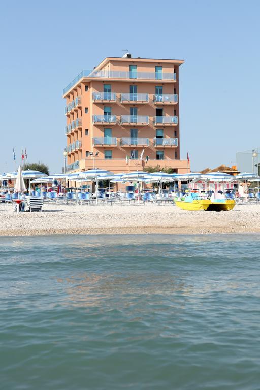 Abbazia Club Hotel Marotta Exterior photo
