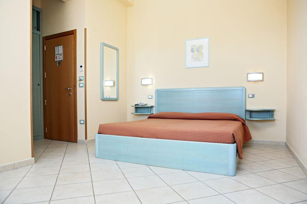 Abbazia Club Hotel Marotta Exterior photo