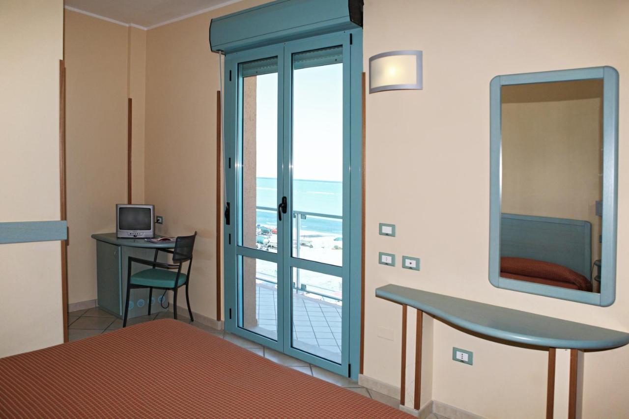 Abbazia Club Hotel Marotta Room photo